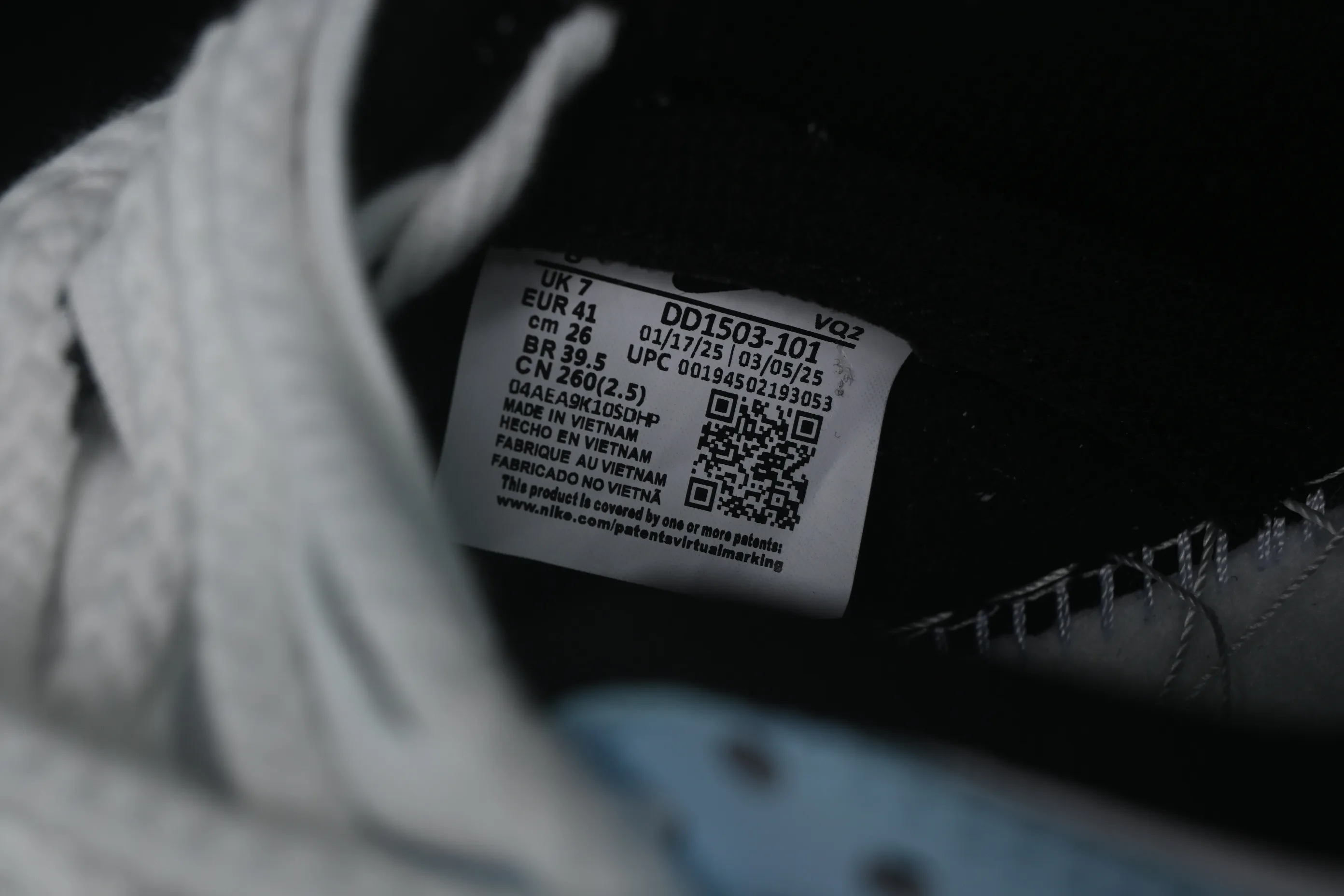 All categories Nk SB Dunk Series Nk SB Dunk Low High-end customized low-top sneakers Nike SB Dunk Low Blue Ocean Strappy low-top casual sneakers DD1503-101